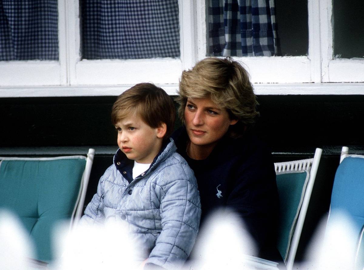 Z mamą, Lady Di na meczu polo (fot. Getty Images)