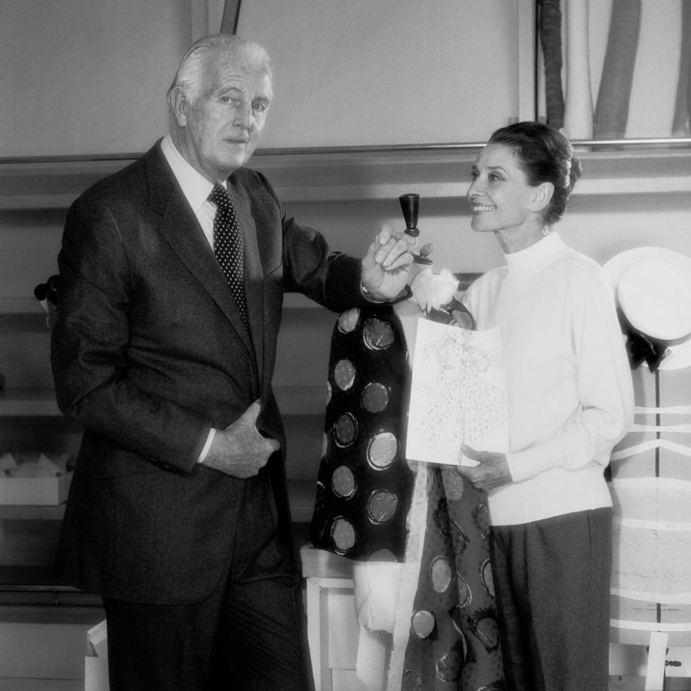 Audrey Hepburn i Hubert de Givenchy w 1991 roku (Fot. Eric Robert/Sygma/Sygma via Getty Images)