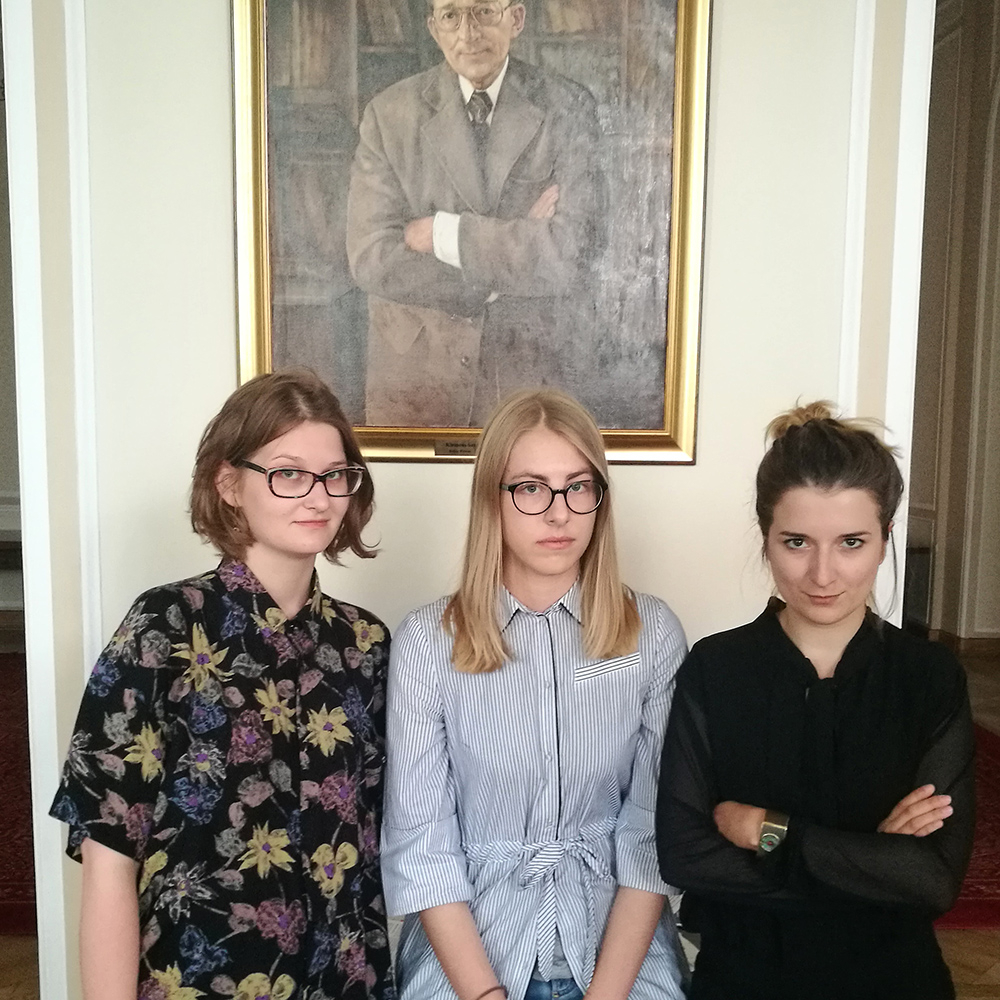 Studentki biorące udział w proteście. Od lewej Ida, Michalina, Karolina (Fot. Archiwum prywatne)