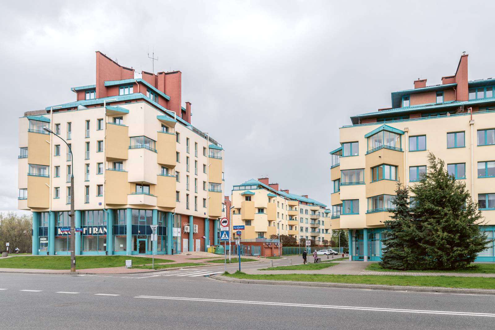 Budynki mieszkalno-usługowe, proj. Sołtyk & Sołtyk Architekci sp. z o.o, fot. Tomasz Kubaczyk