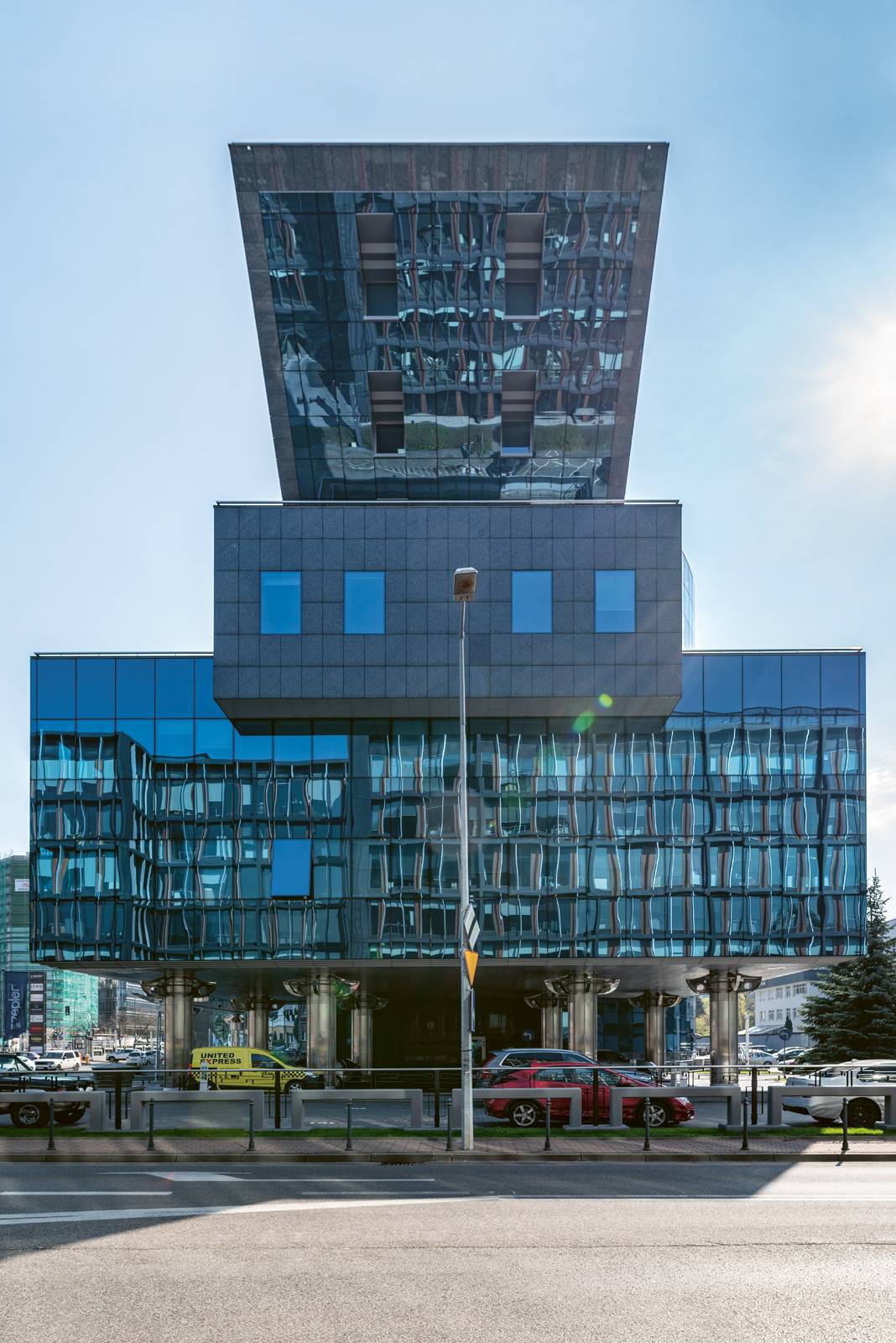Zepter Business Centre, proj. Zinosco Engineering Ltd., Gader sp. z o.o., 1991-2001, fot. Tomasz Kubaczyk