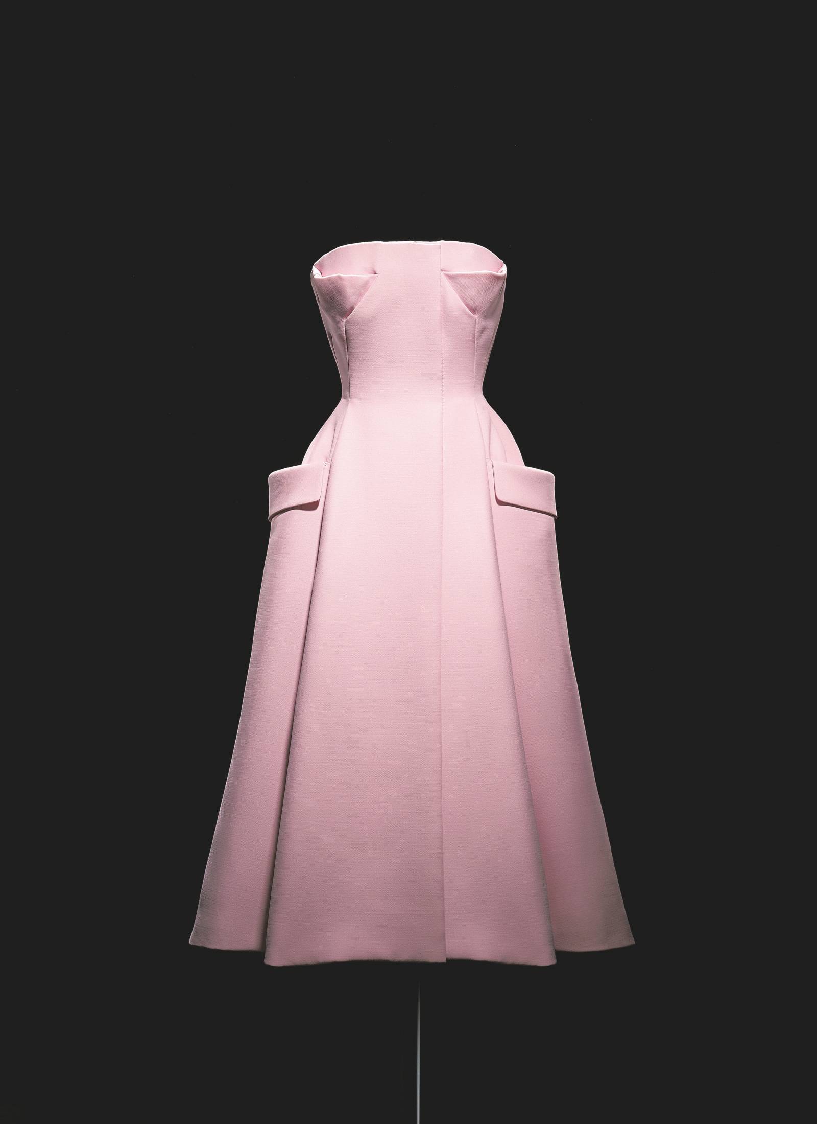 Look nr 9 - sukienka dzienna z wełnianej krepy - z kolekcji couture jesień-zima 2012 (Fot. Laziz Hamani)
