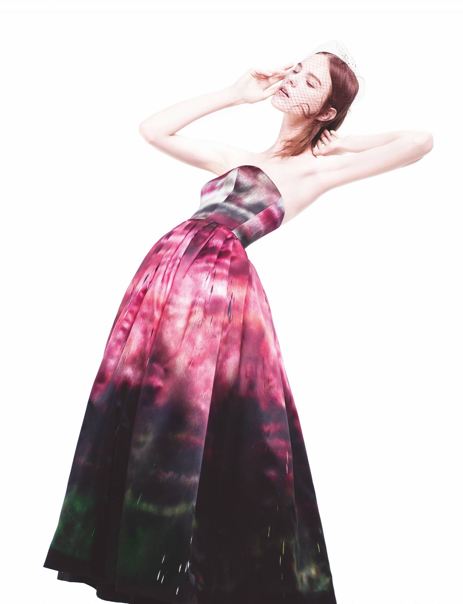 Nicola Pollard w looku nr 32 z kolekcji haute couture jesień-zima 2012