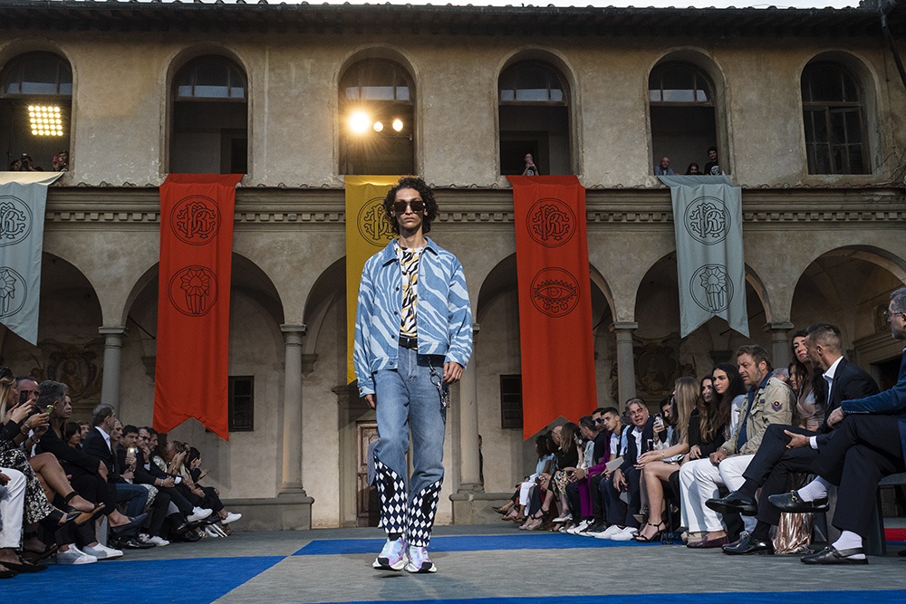 Pokaz kolekcji Roberto Cavalli podczas Pitti Uomo 2018 (Fot. Pietro Daprano, Getty Images)