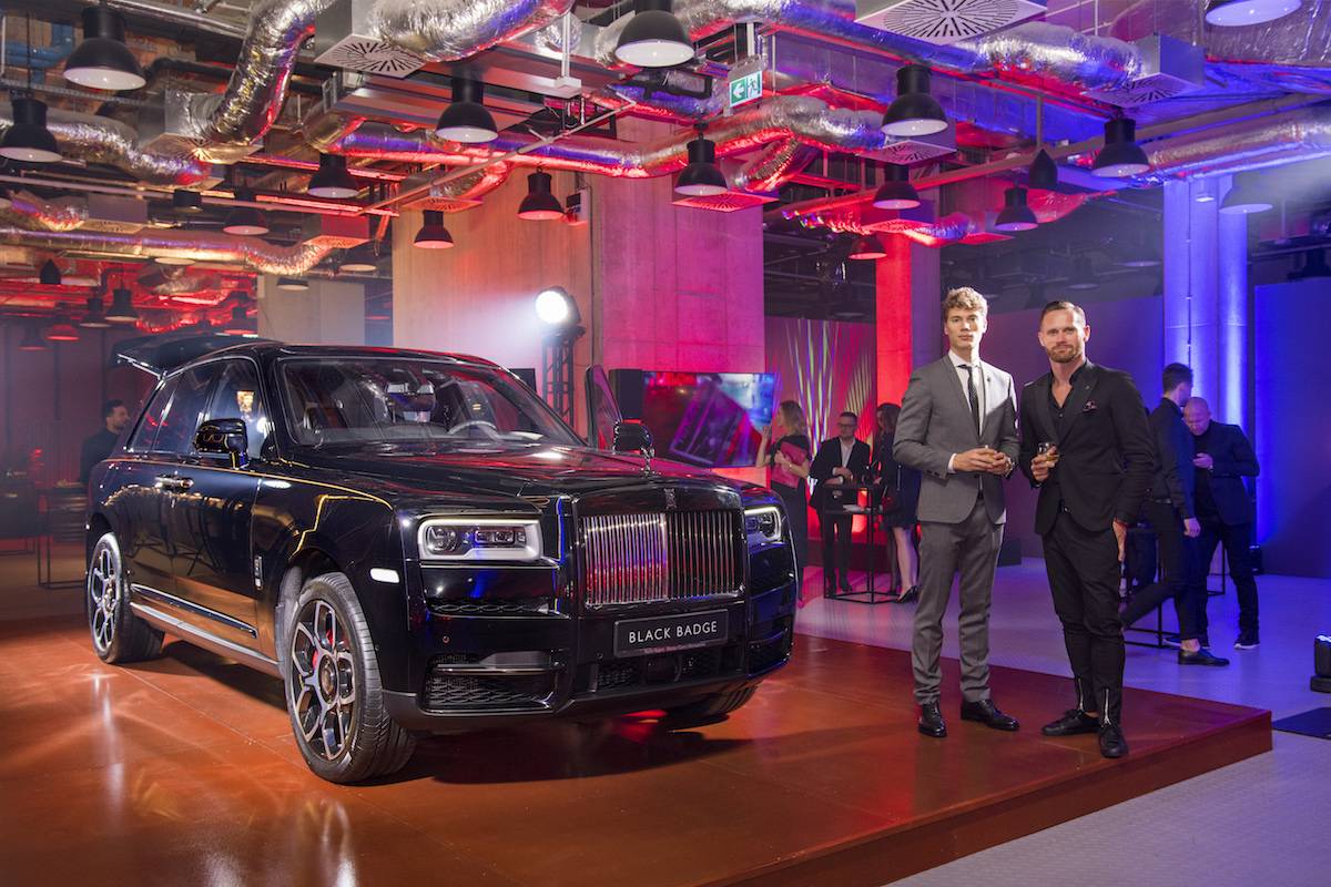 Rok Čebron, Regional Sales Manager – Eastern Europe w Rolls-Royce Motor Cars oraz Paweł Tatur, Head of Marketing w Auto Fus Group na prezentacja linii Black Badge, która odbyła się 18 stycznia w Centrum Praskim Koneser (Fot. materiały prasowe)