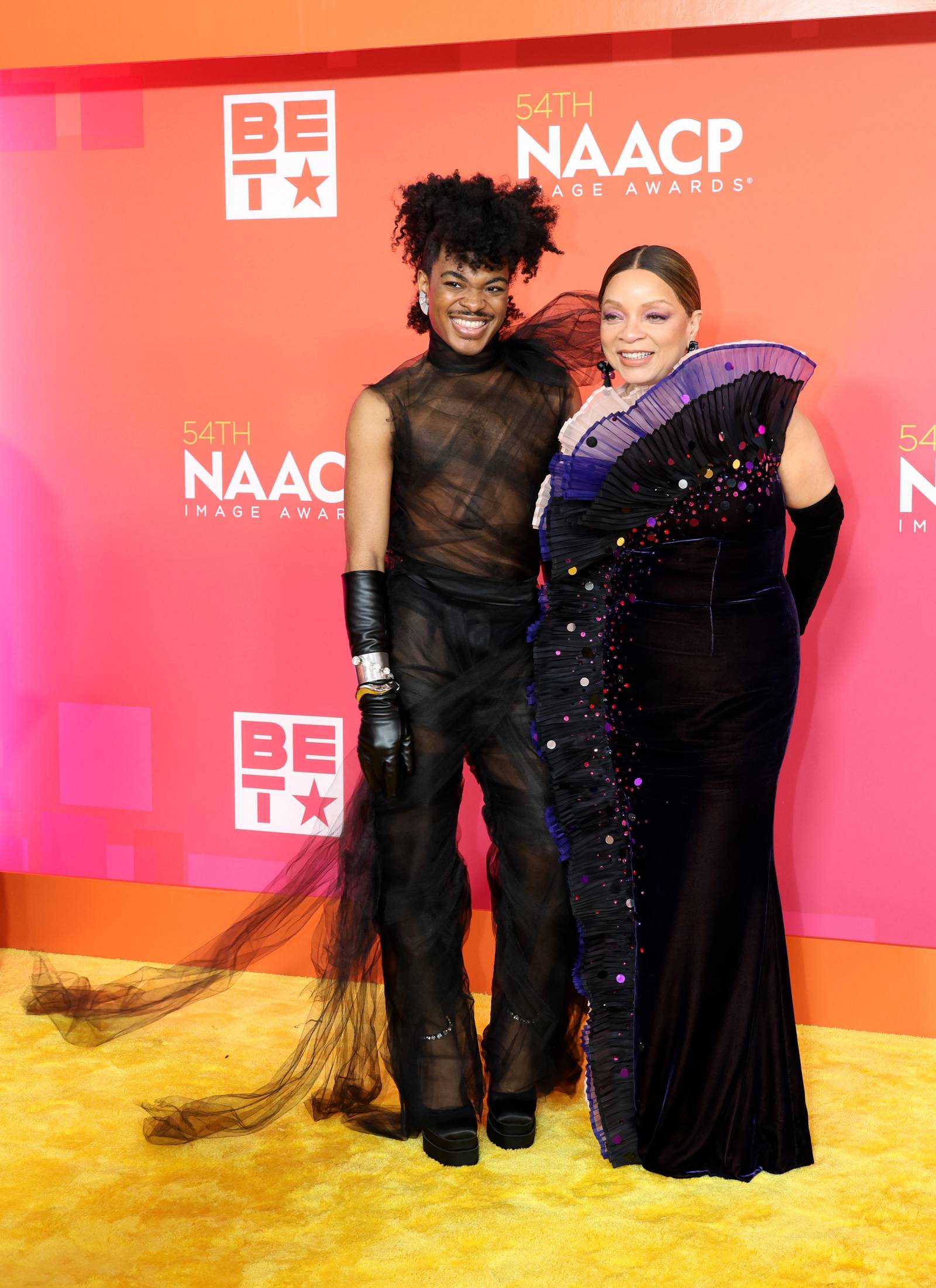 Ruth Carter i Keanu Williams na NAACP Image Awards w 2023 roku (fot. Getty Images)