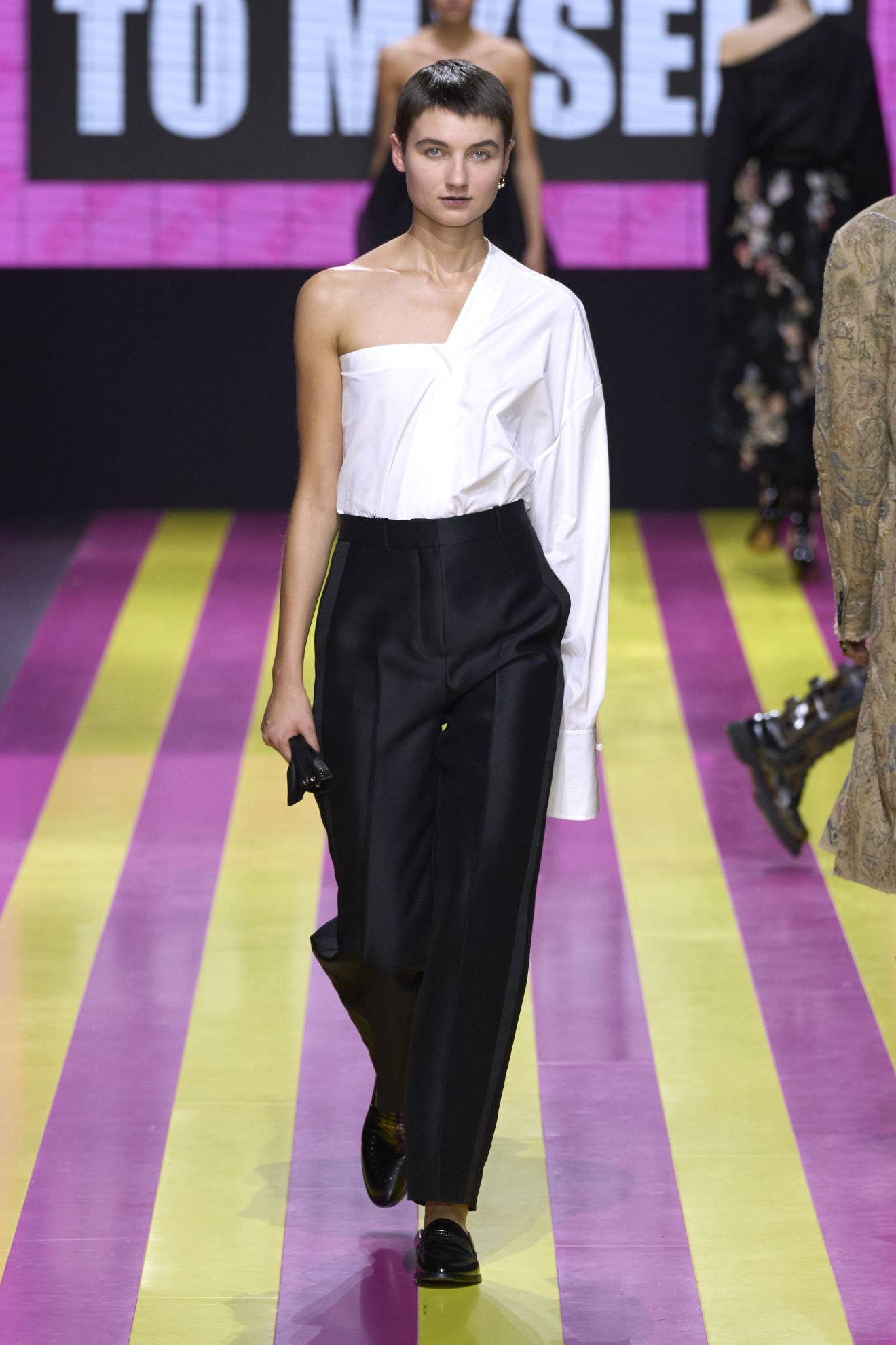 Klasyczne mokasyny, Christian Dior, wiosna-lato 2024. (Fot. Spotlight. Launchmetrics / Agencja FREE)