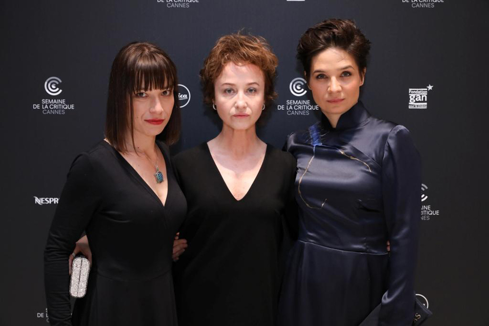 Agnieszka Kurzydło, Gabriela Muskała oraz Agnieszka Smoczyńska w Cannes (Fot. Phyrass Haidar)