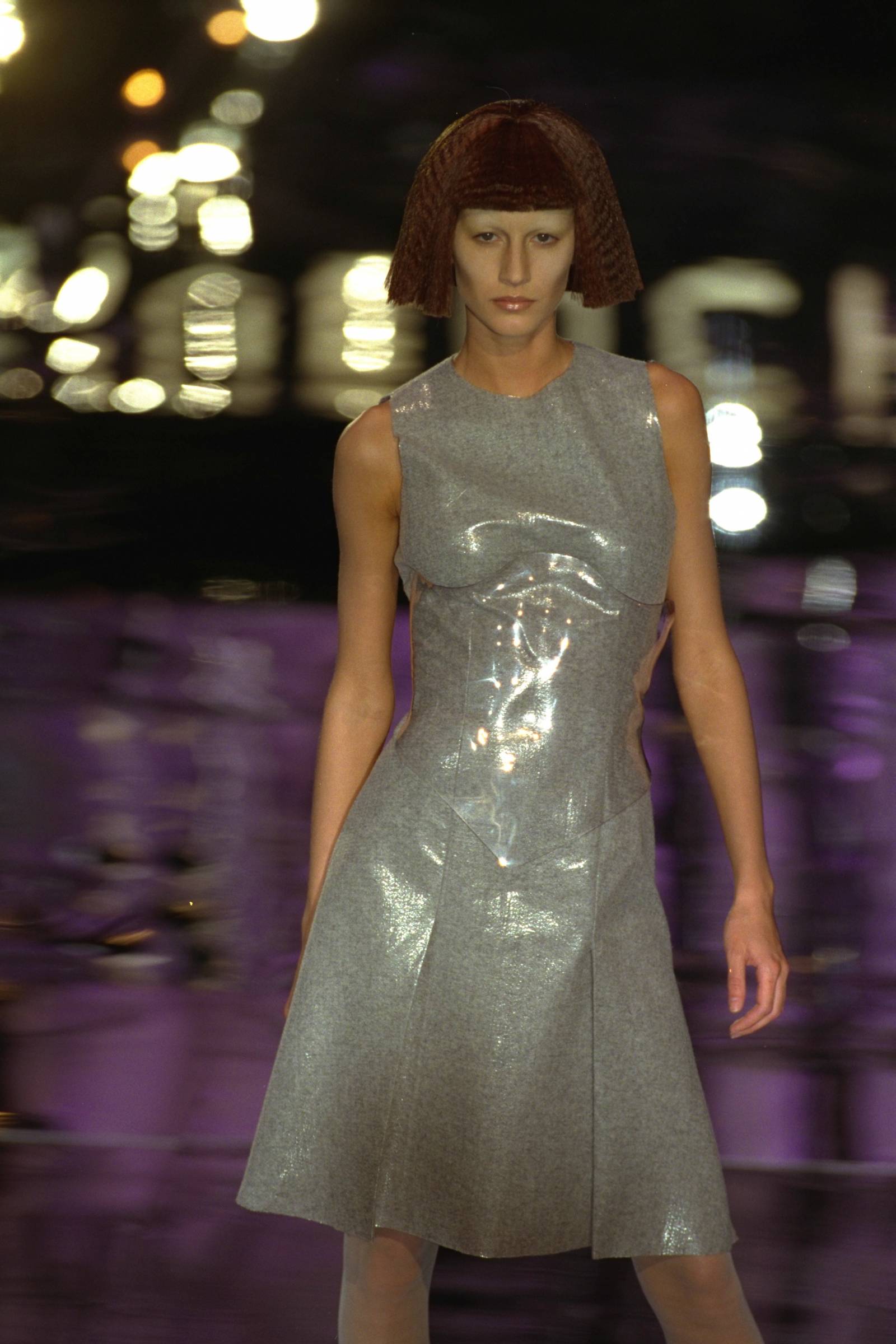 Givenchy jesień-zima 1999 /(Fot. Getty Images)