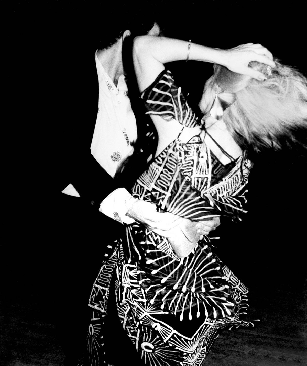 R. Couri Hay  i Zandra Rhodes w 1977 roku
