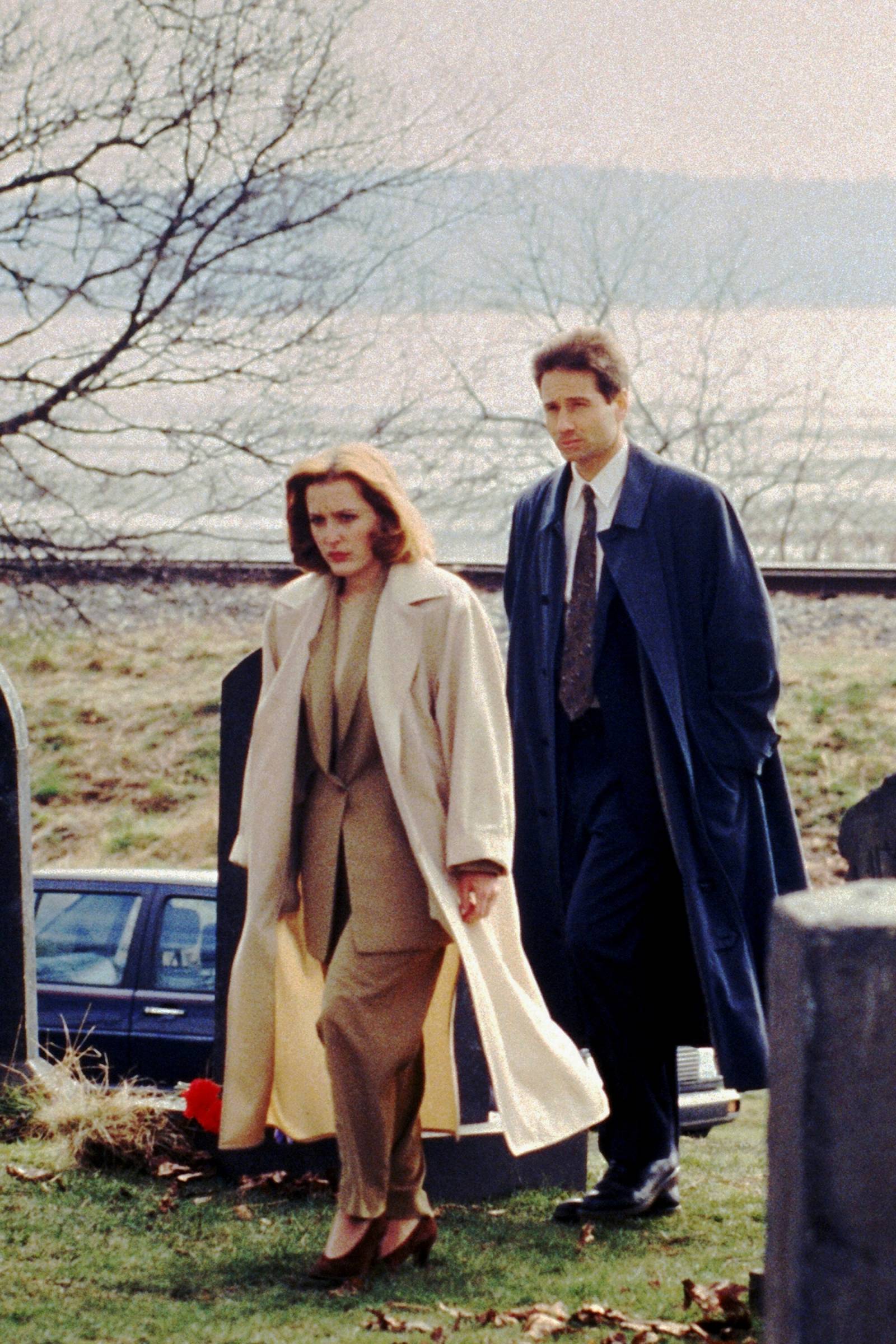 Gillian Anderson jako agentka Dana Scully w serialu Z archiwum X / Image supplied by Capital Pictures/EAST NEWS
