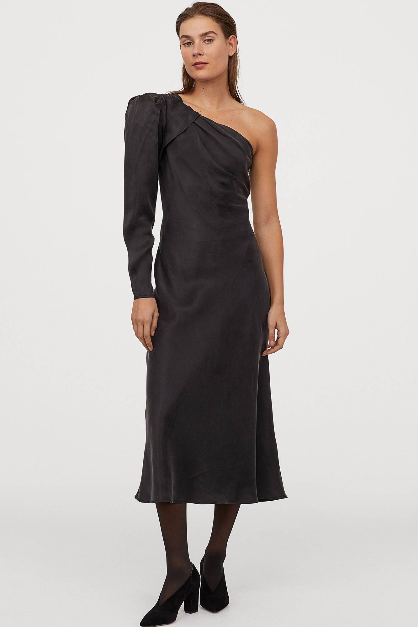 Sukienka H&M, cena 229,99 zł (Fot. Materiały prasowe)