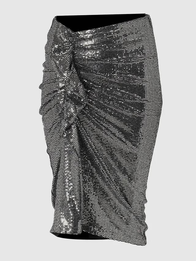 Srebrna spódnica Isabel Marant / (Fot. Getty Images)