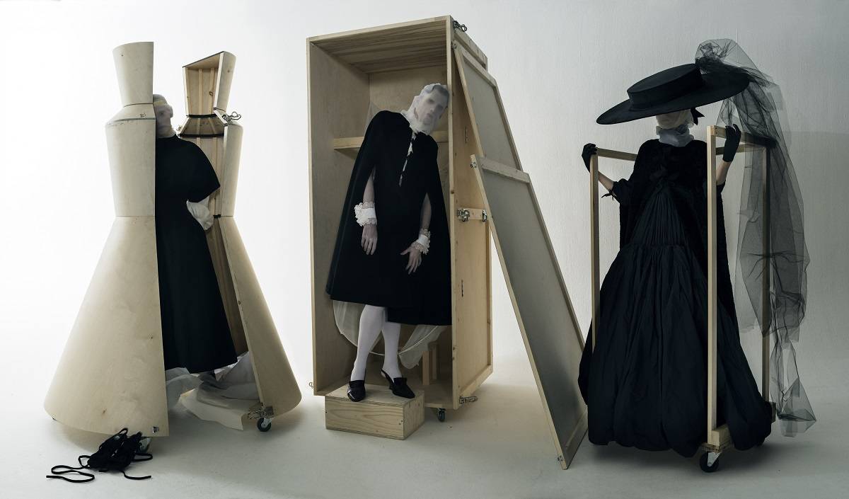 Tim Walker Karen Elson, Sgaire Wood & James Crewe, 2018