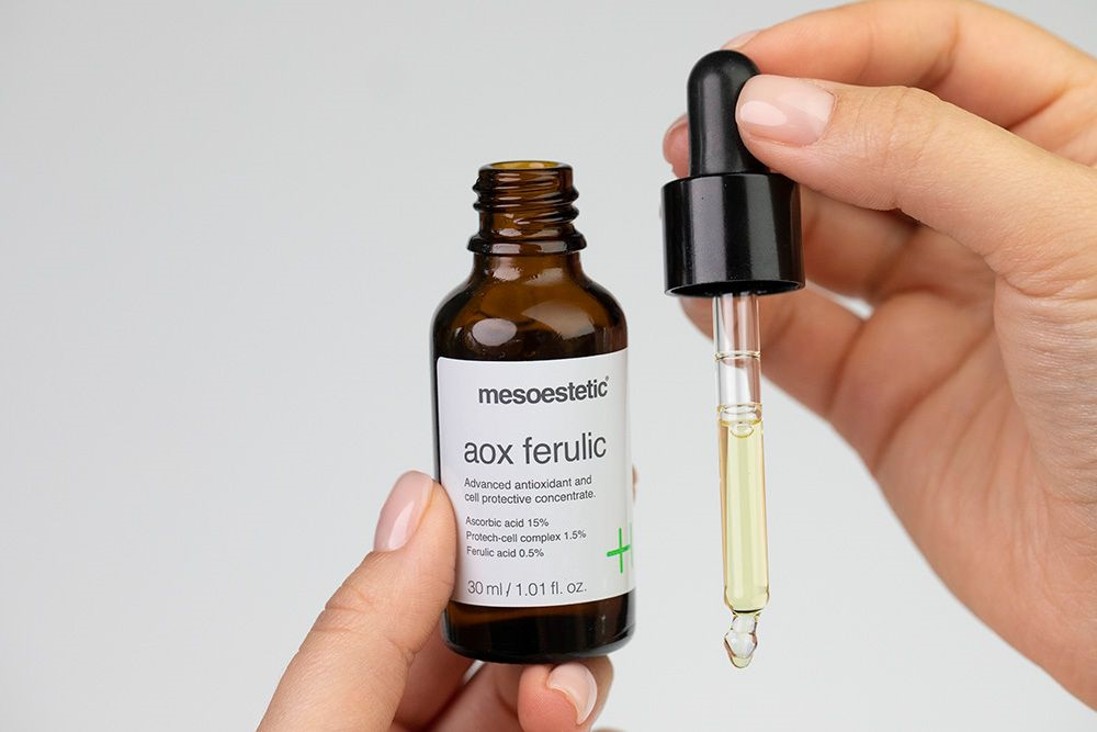 Mesoestetic AOX Ferulic Antyoksydacyjne serum z witaminą C na Topestetic.pl.
