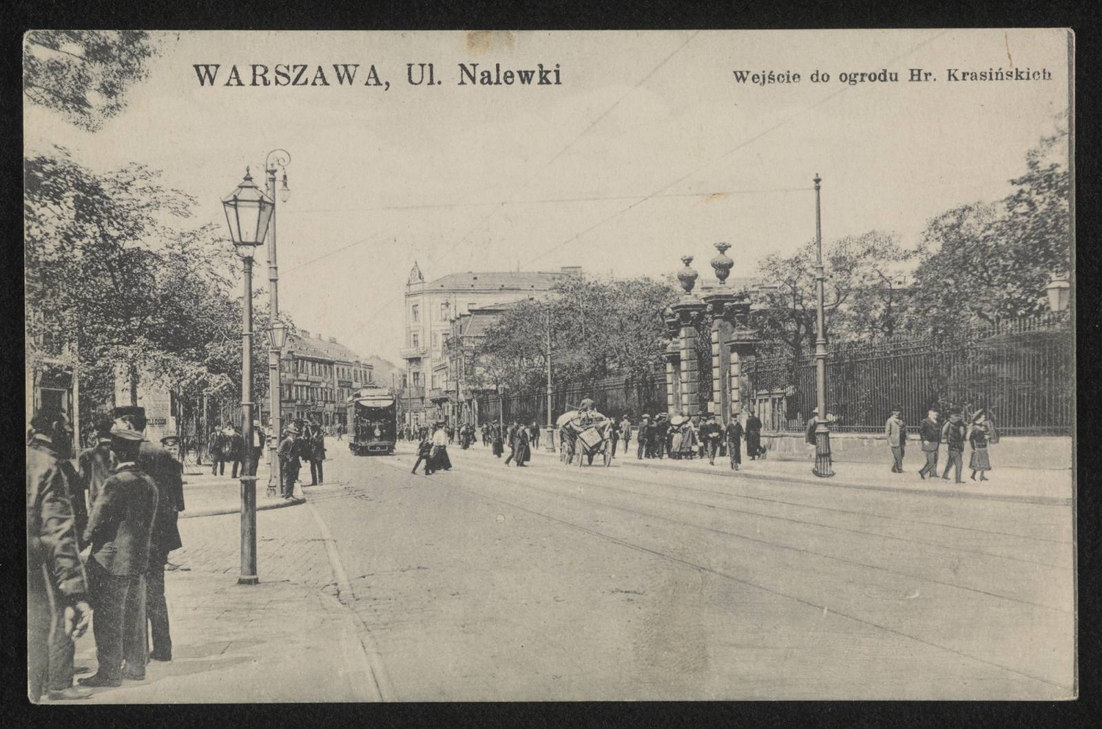 18)Pocztówka, Warszawa : ul. Nalewki : wejście do ogrodu Hr. Krasińskich, nakł. J. Slusarski, [1910], POLONA