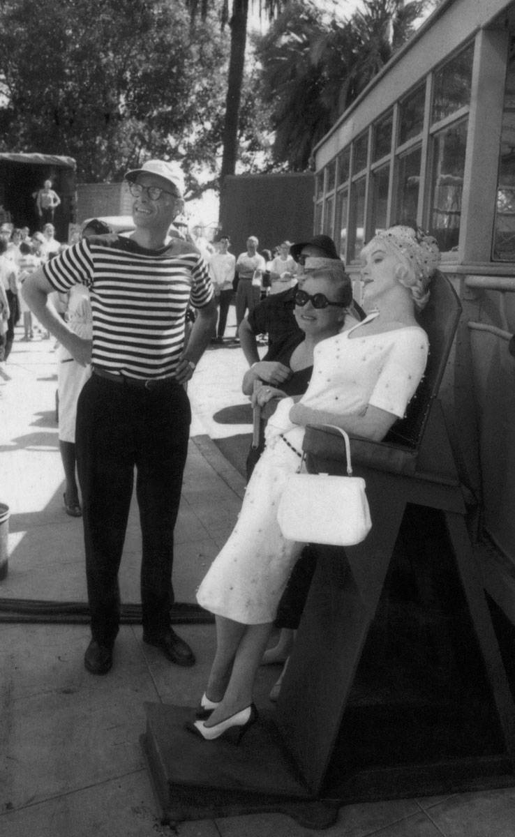 Marilyn Monroe w czółenkach Ferragamo Viatica na planie filmu „Pół żartem, pół serio” (Fot. Getty Images)