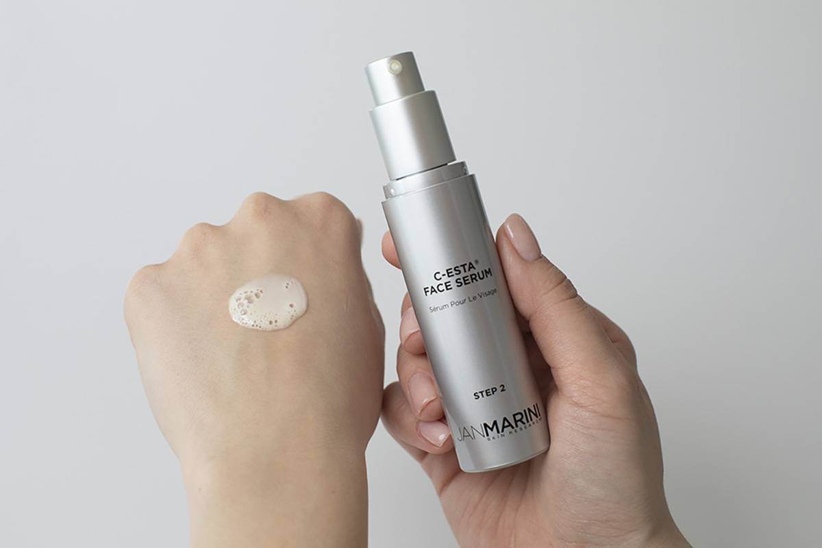 Jan Marini C-ESTA Face Serum / (Fot. Materiały prasowe)