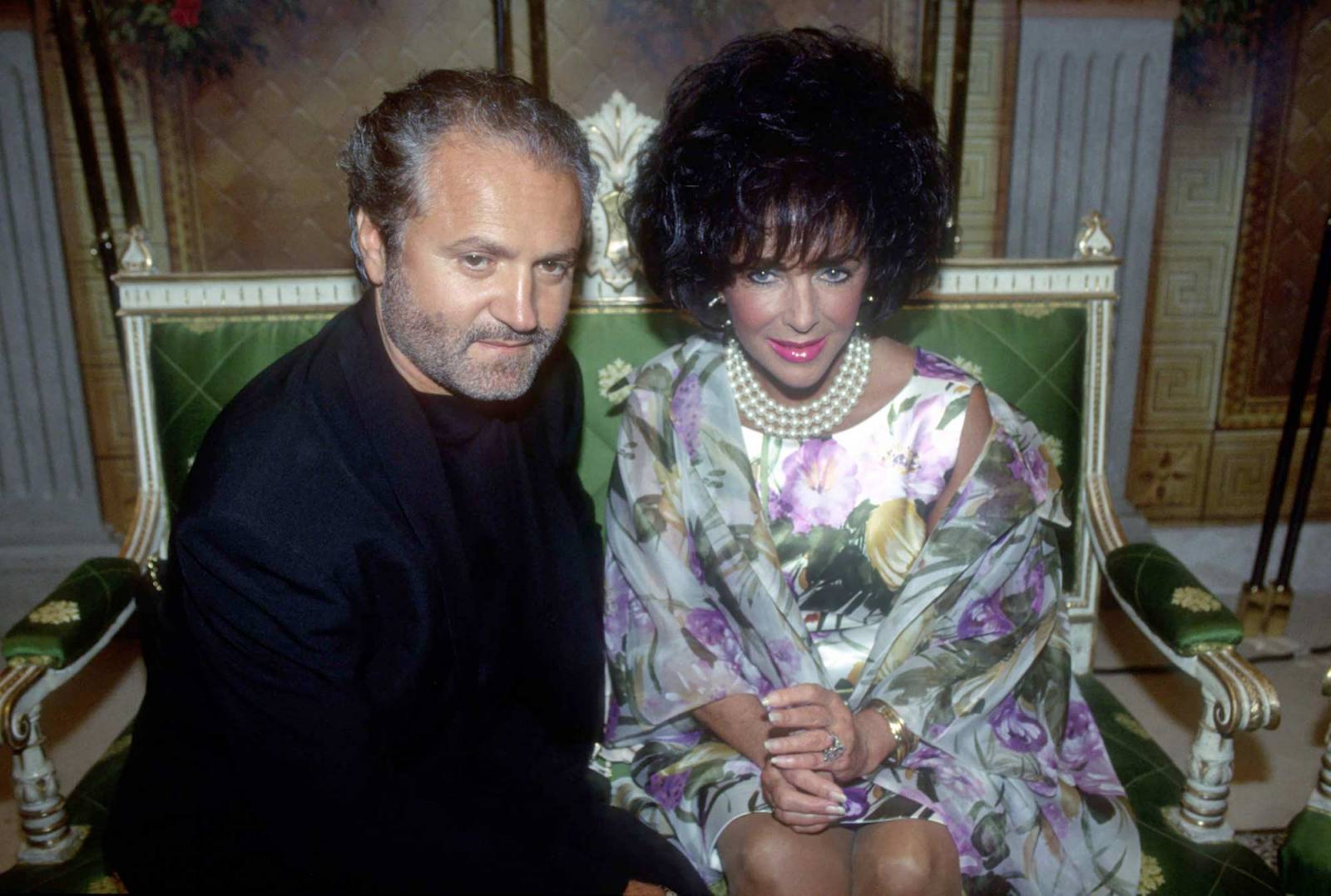 Gianni Versace i Elizabeth Taylor,  Paryż, 1991 (Fot. Getty Images)