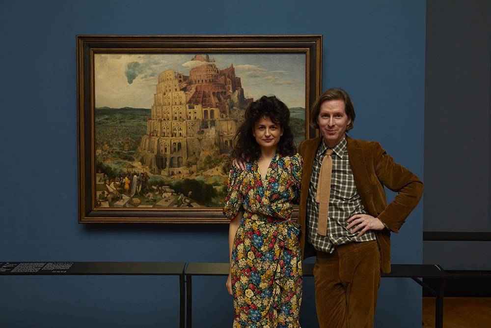 Wes Anderson & Juman Malouf i obraz Wieża Babel Pietera Bruegela Fot. Rafaela Proell)