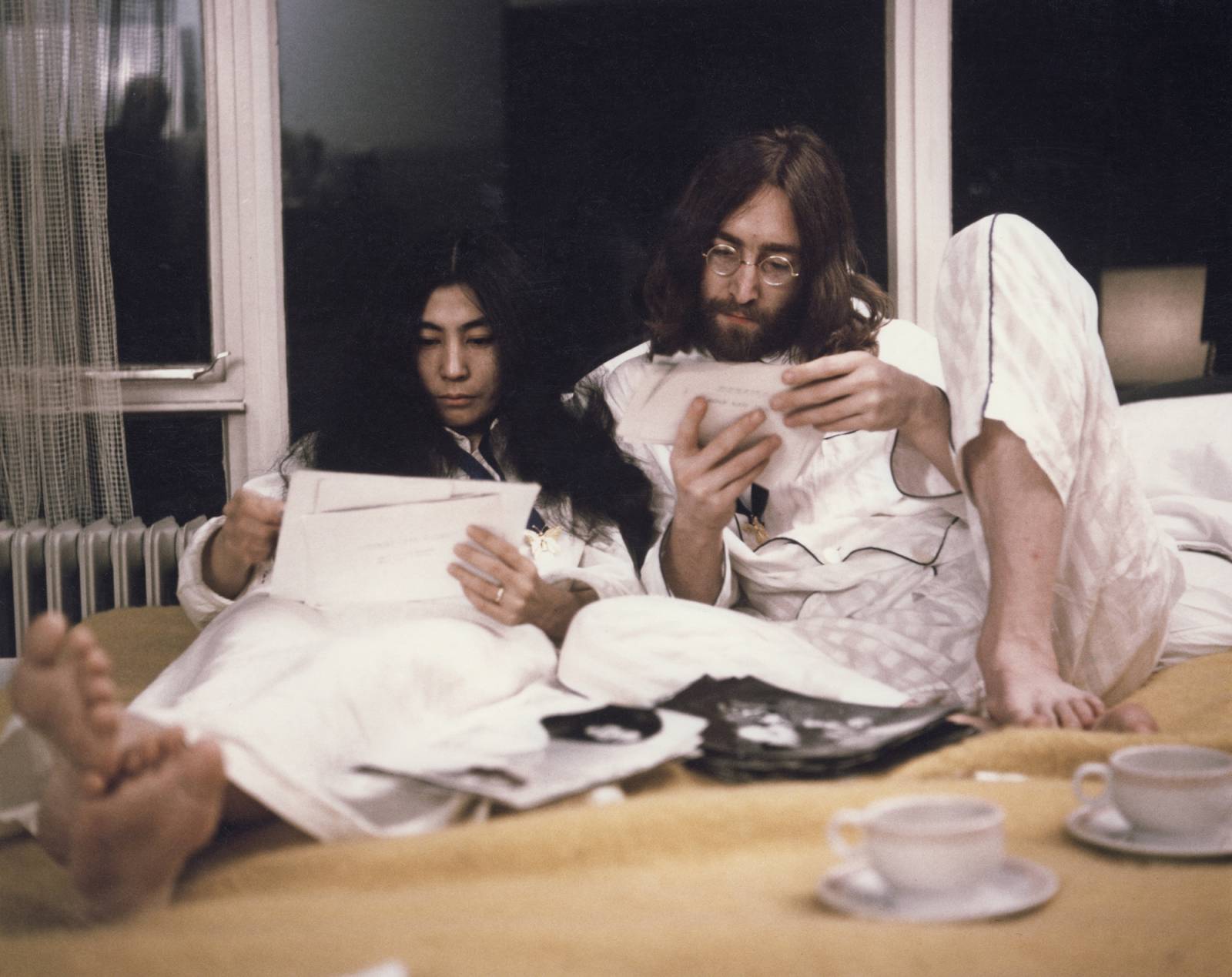 Yoko Ono i John Lennon (Fot. Mark and Colleen Hayward/Redferns)