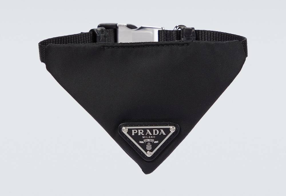 Bandana Prada, ok. 950 zł, mytheresa.com (Fot. materiały prasowe)