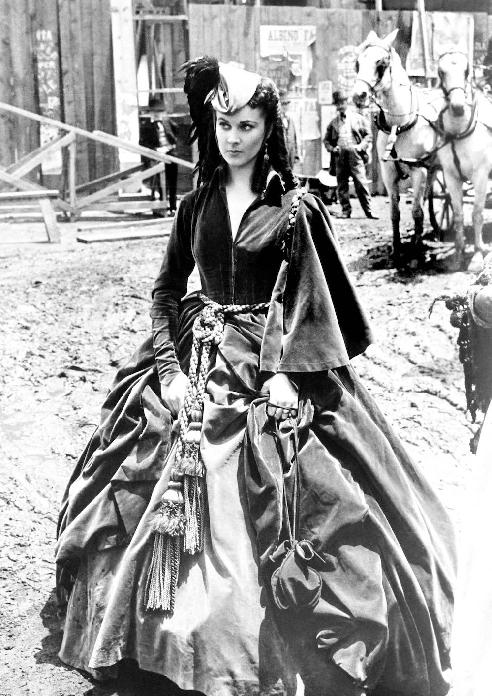 Suknia z zasłon Vivien Leigh z „Przeminęło z wiatrem” (Fot. Everett Collection/Everett Collection/East News)