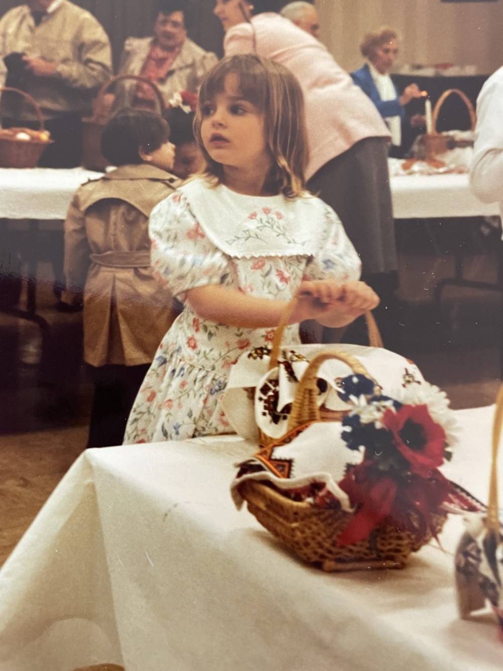Sophia święci koszyk na Wielkanoc w Nowym Jorku/Fot. archiwum prywatne Sophii Panych