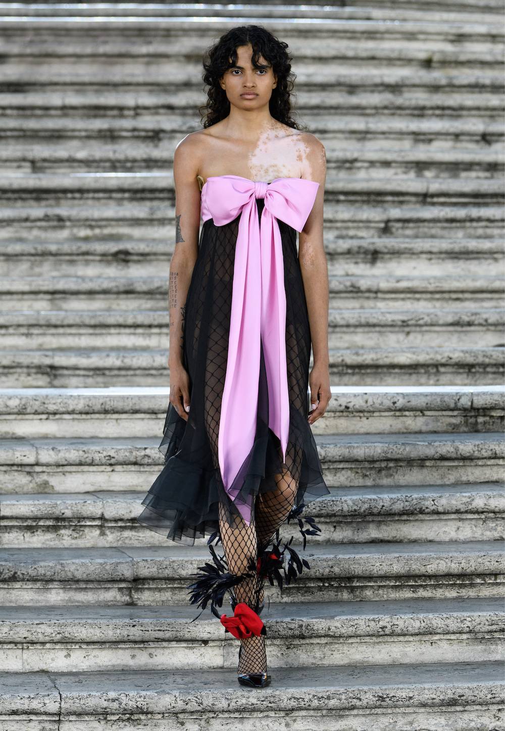 Valentino haute couture jesień-zima 2022 (Fot. ImaxTree)