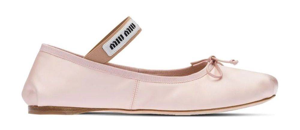 Baleriny Miu Miu, ok. 3395 zł (Fot. materiały prasowe)