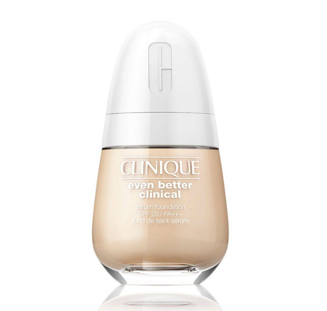 Even Better Clinical Serum Foundation SPF 20, 209 zł / Clinique.com.pl / (Fot. materiały prasowe)