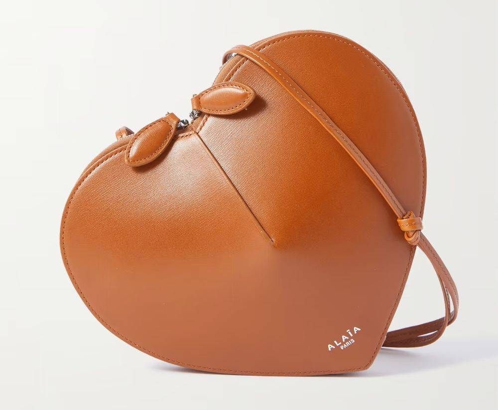 Torba Alaïa Le Coeur, ok. 7800 zł (Fot. materiały prasowe)