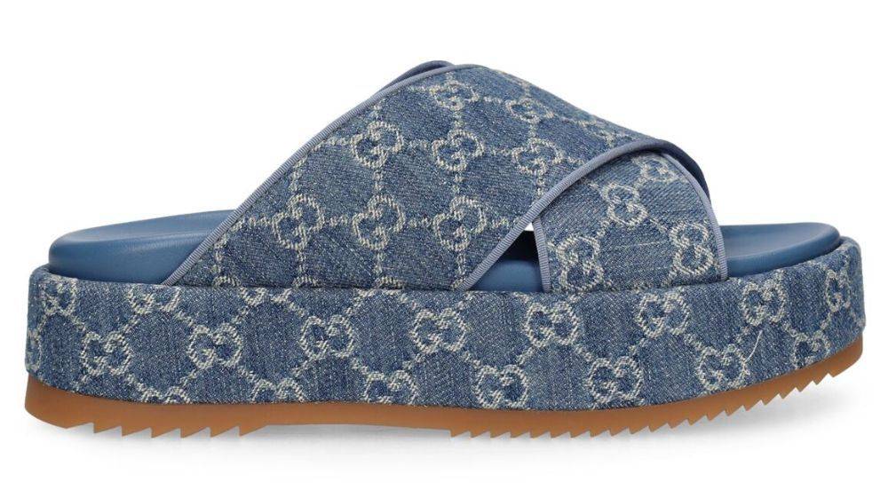 Sandały na platformie różne kolory, Gucci, ok. 2340 zł (Fot. materiały prasowe)
